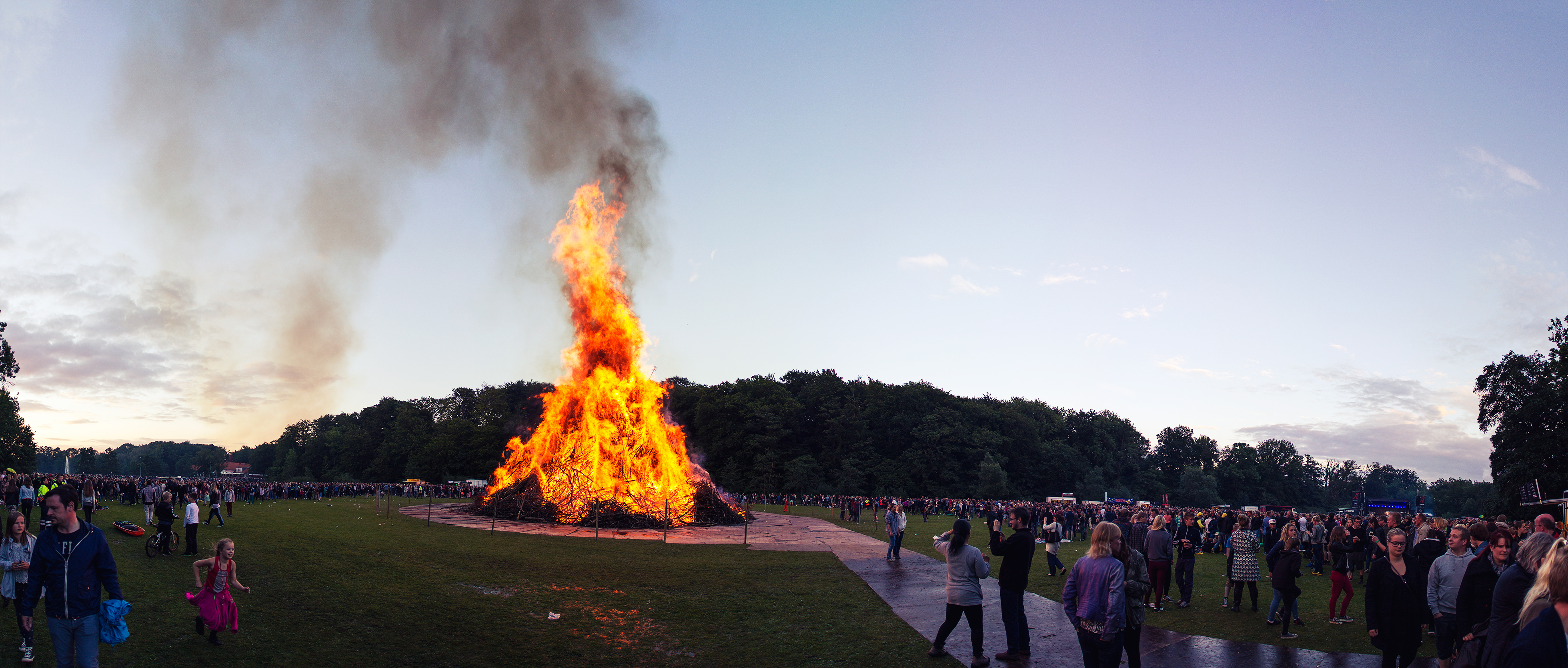 Bonfire panorama