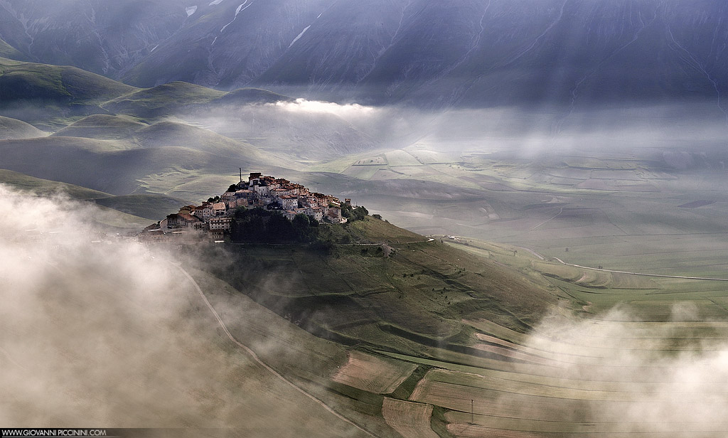 Sunrise in Castelluccio