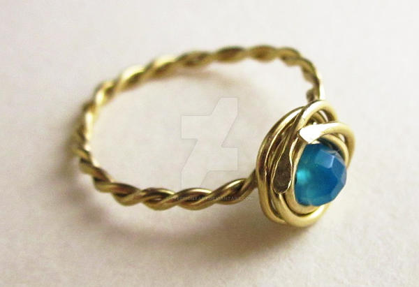 Ring with blue onyx