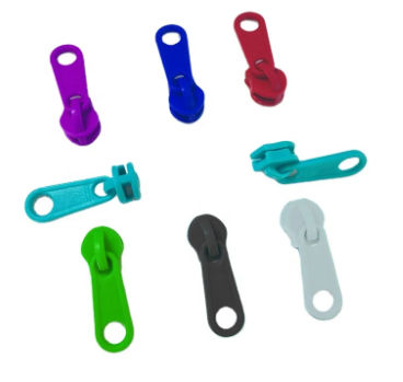 China Plastic Zipper Manufacturer