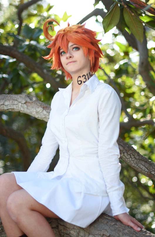 Promised Neverland cosplayer plans her escape with best ever Emma outfit -  Dexerto