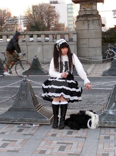 Gothic Lolita guy 08