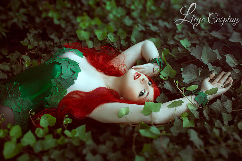Poison Ivy cosplay