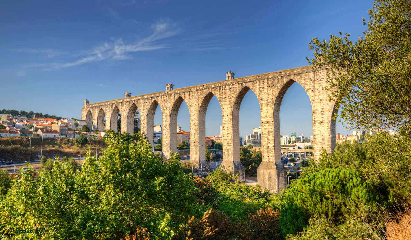 Aguas Livres Aqueduct