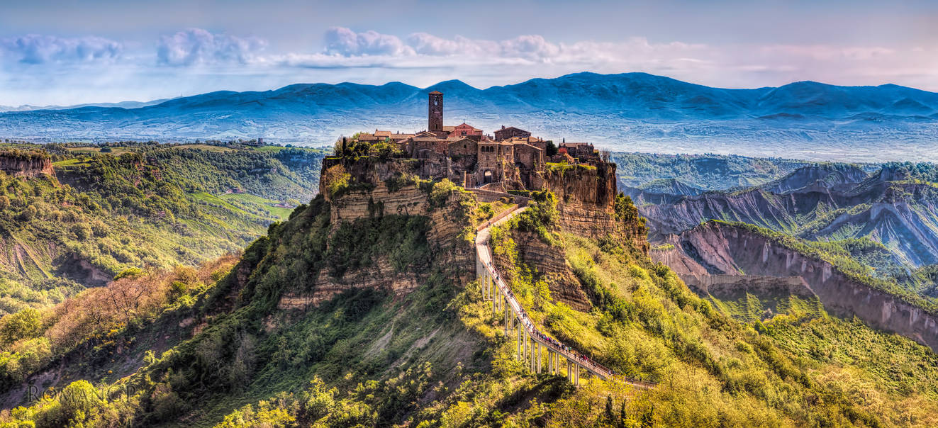 Civita di Bagnoregio by roman-gp