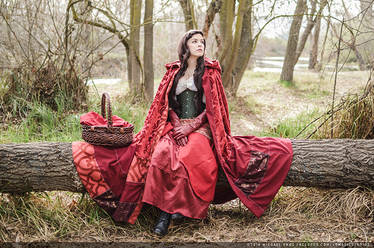 Cosplay Photography: Red Riding Hood