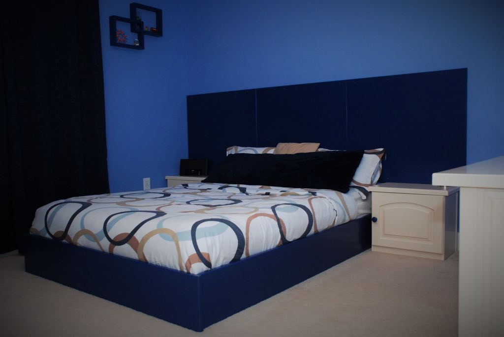 Bedroom Set in Blue by belakwood