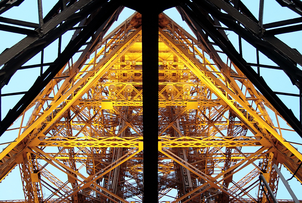 Eiffel Structure