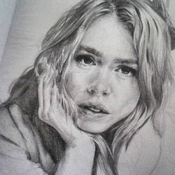 Billie Piper by ArtbyGranziera