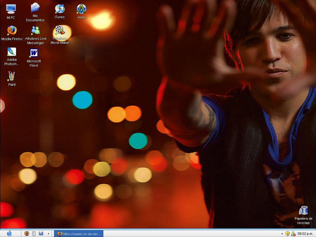 Another Pete desktop.