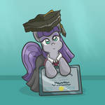 Maud Pie Graduation Photo by yoshimarsart