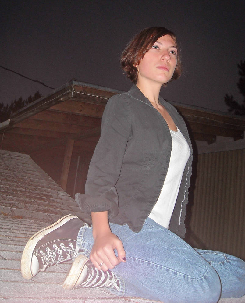 Rocking converse on the roof by youcantfixmyheart on DeviantArt