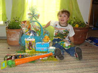 Fenix and his Easter Basket