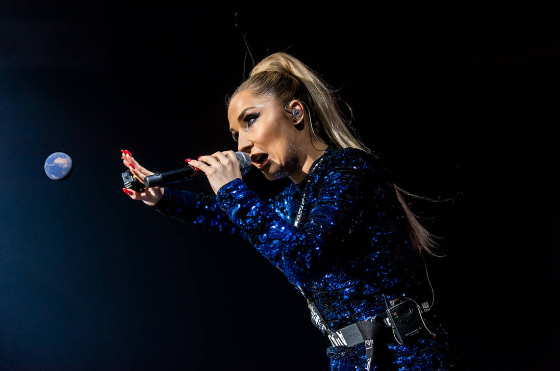 Cleo's biggest concert by stillMicro on DeviantArt