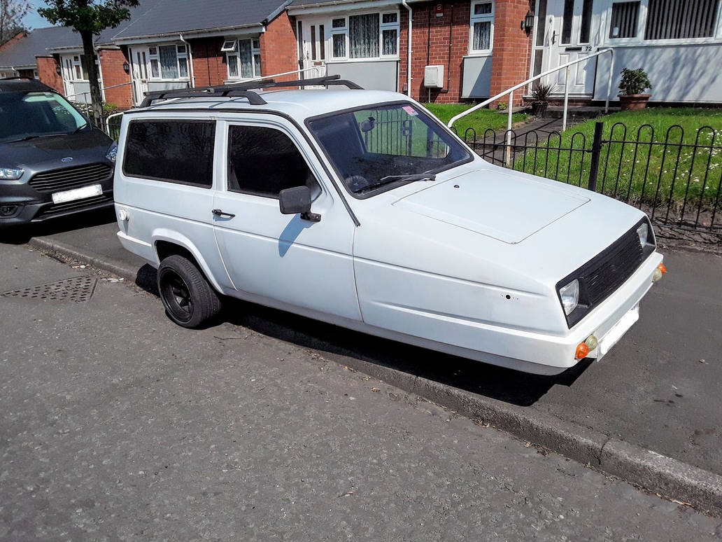 A Reliant Rialto (Year 1995 or 1996). by WadeHavyBeLt3W6 on DeviantArt