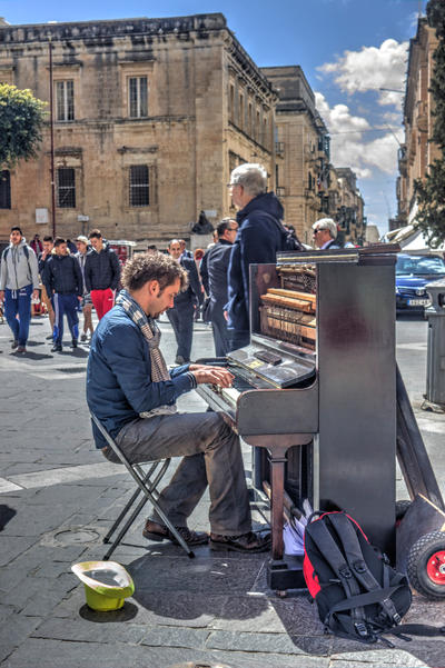 Valletta Busker