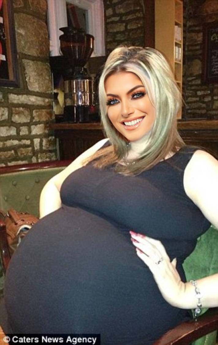 Alexa Bliss pregnant by joyceinflation on DeviantArt