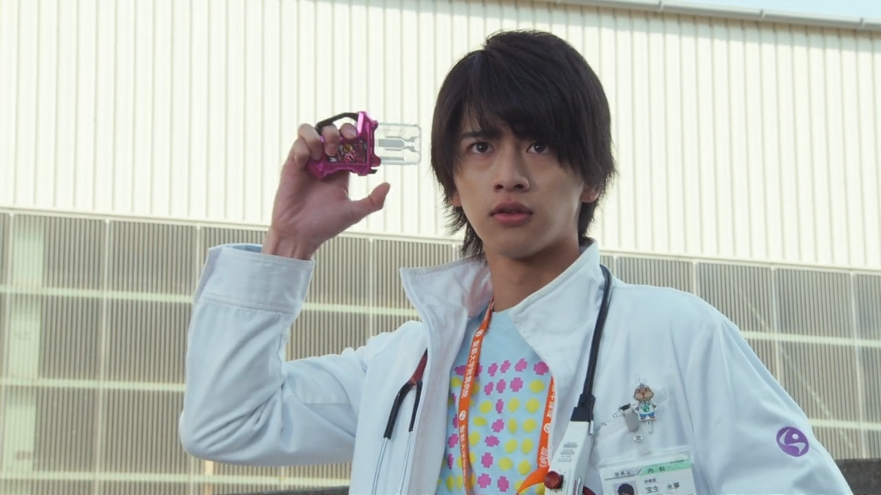 Emu Houjou (Kamen Rider Ex-Aid) by vennarve on DeviantArt