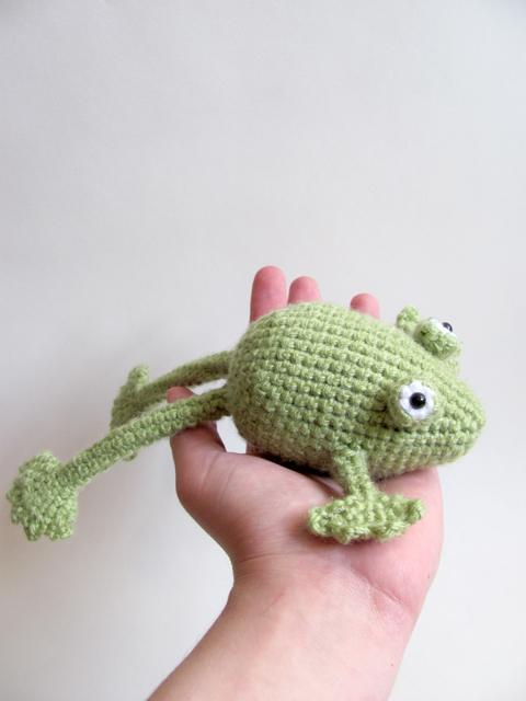 Amigurumi Frog 4