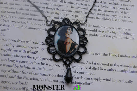 Frankenfurter Cameo Necklace