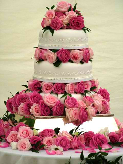 Roses Wedding Cake