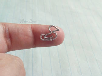 Wired tiny bird by Angi-Shy