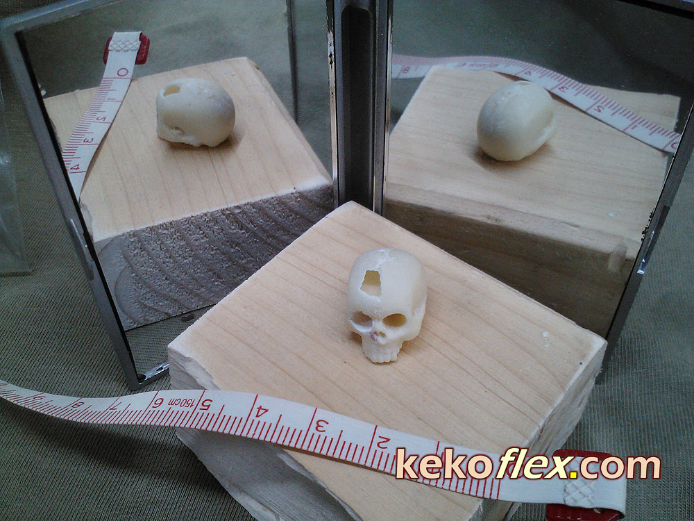 Kekoflex escala 1-10 calavera para dioramas 004