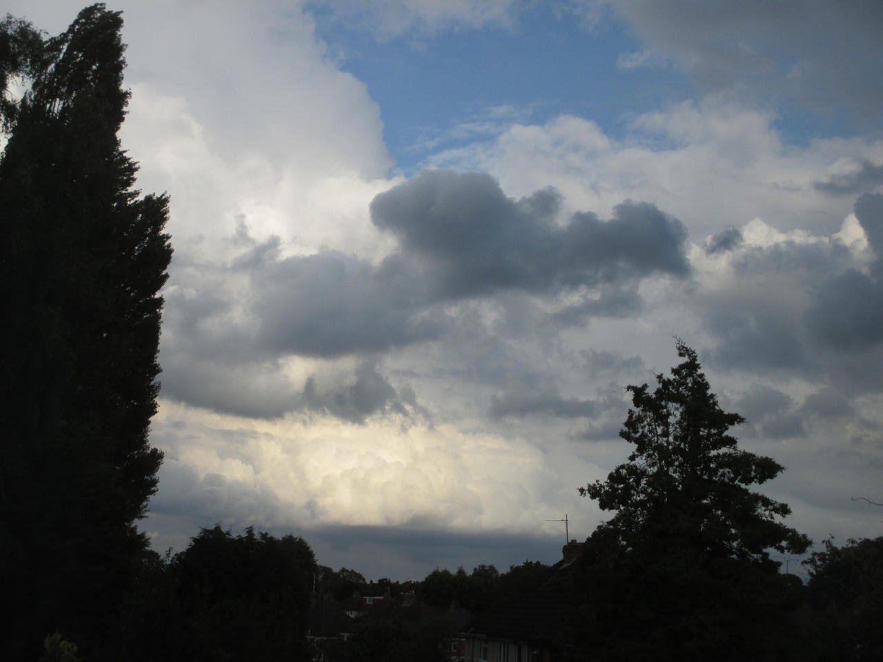 Storm Build Up Distant Storm Build Up by KaneTakerfan701 on DeviantArt