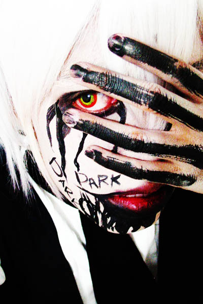 visual dark make-up