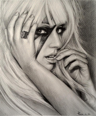 LADY GAGA 02