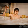 Anthony Padilla in zeh bath