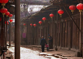 Morning walk in old DaXu.