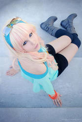 Sheryl Nome - Don't be late