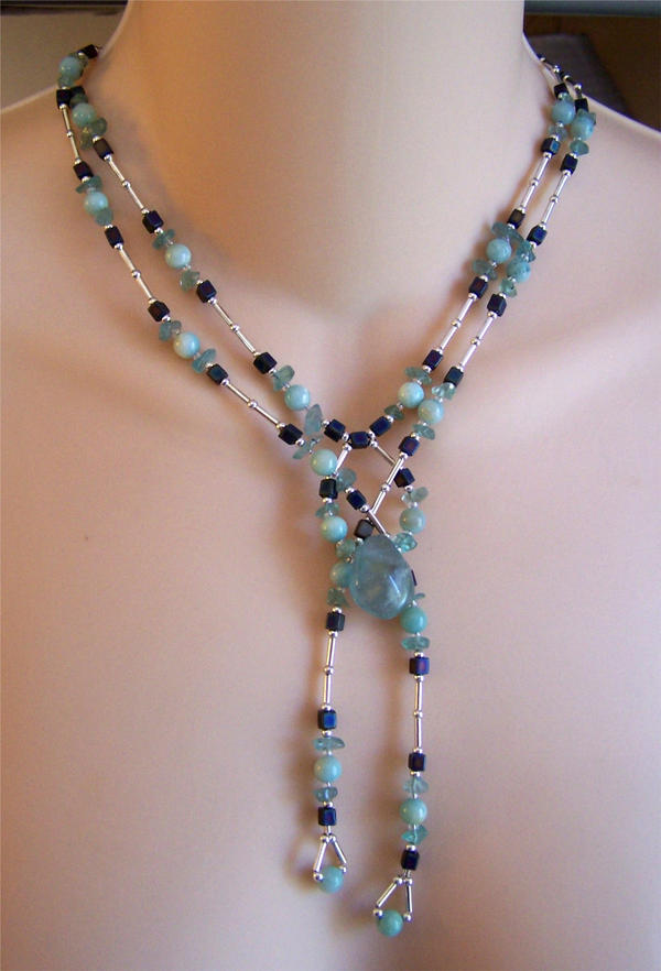 Newfangled Lariat: Aqua Green