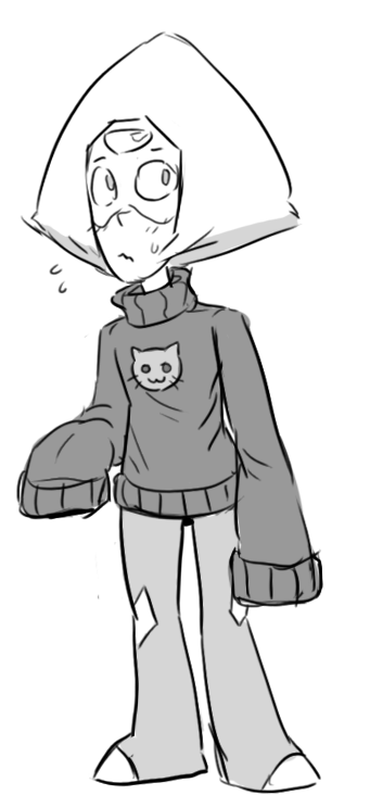 Smol Peri in Sweater