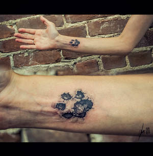 classic paw dog tattoo