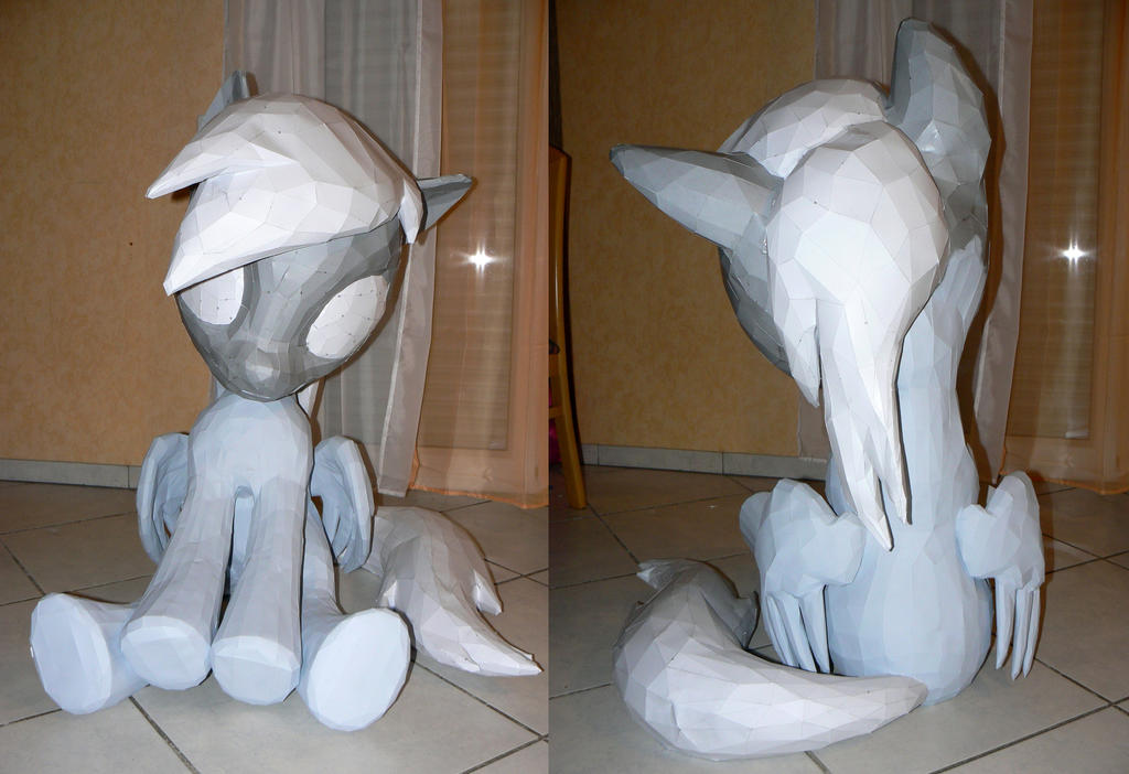 Derpy papercraft - folding complete, paint is next