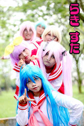 Konata Izumi and Friends - Lucky Star