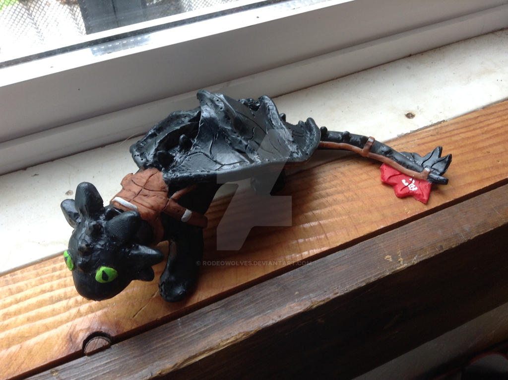 Toothless by RodeoWolves on DeviantArt