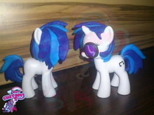 Vinyl Scratch 2 custom by angel99percent