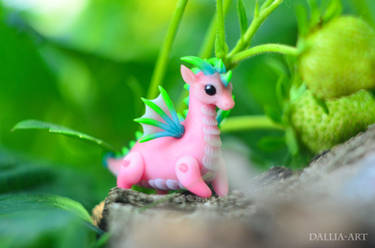 Ball-jointed dragon - pink, blue, green