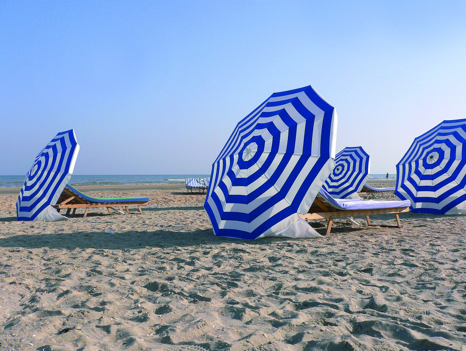 Beach Umbrellas 978199