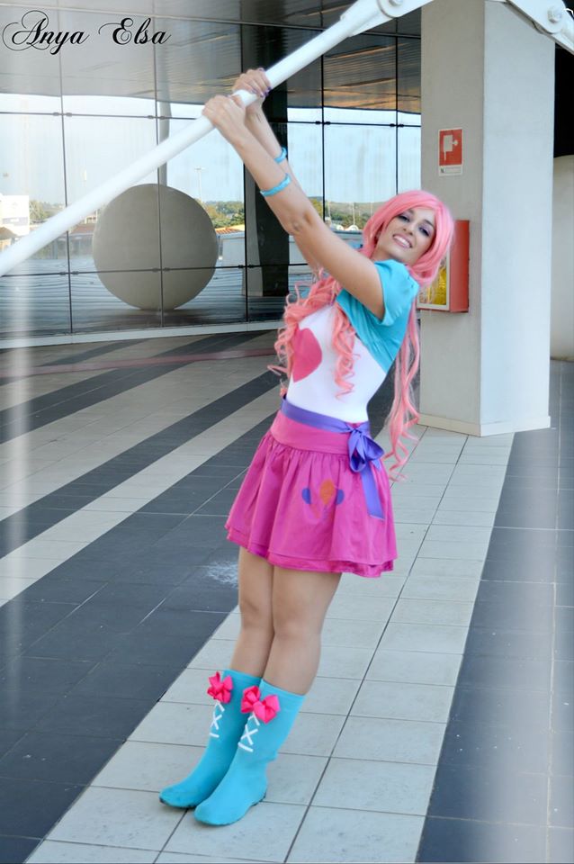 Pinkie Pie Equestria Girls Cosplay