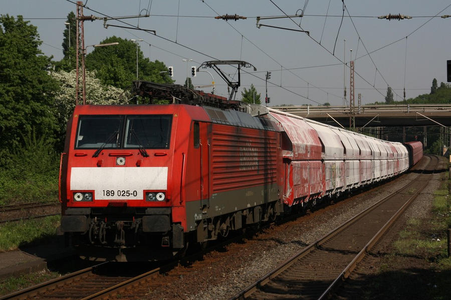 Pulling chalk by Budeltier on DeviantArt