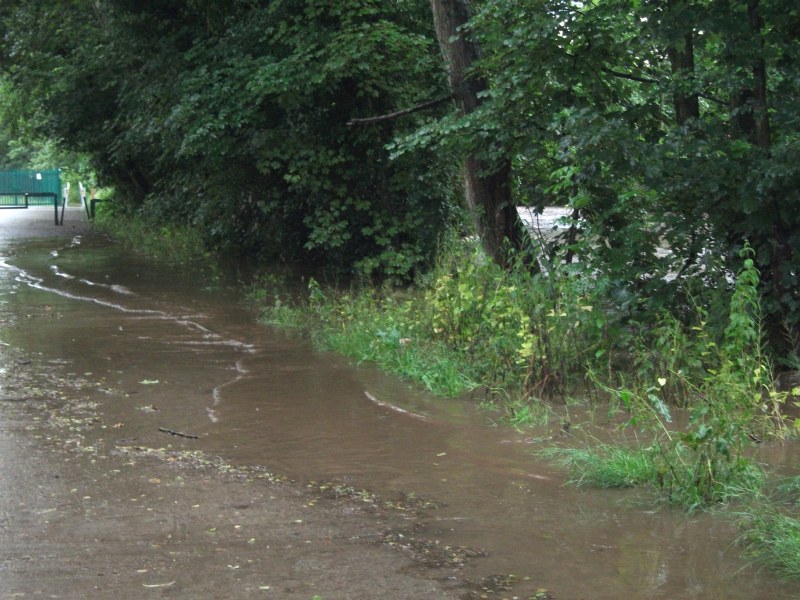 Oughtibridge Floods 2012 - The Riverside 003