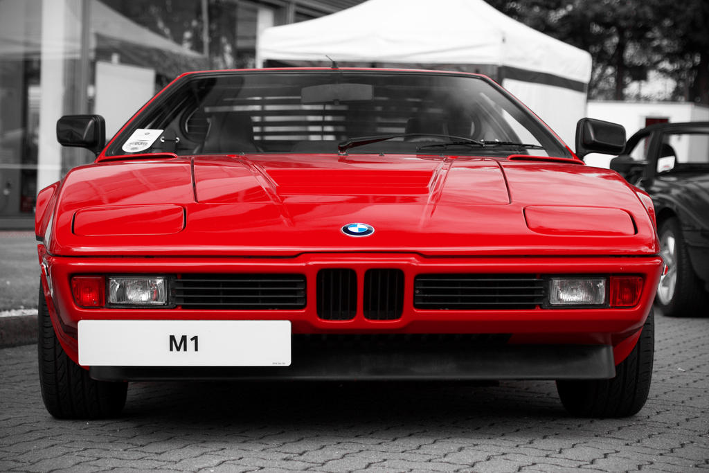 BMW M1, red, front