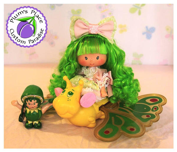 Lime Chiffon Berrykin Style Doll by PlumsPlaceStudio Lime Chiffon Berrykin Style Doll by PlumsPlaceStudio