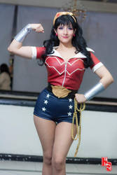 Bombshell WW