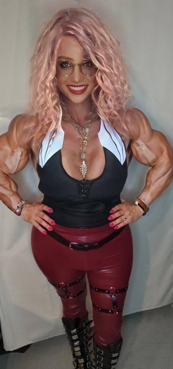 Isabel Muscular Muscular Isabella by Bodygirl85-Isabella on DeviantArt