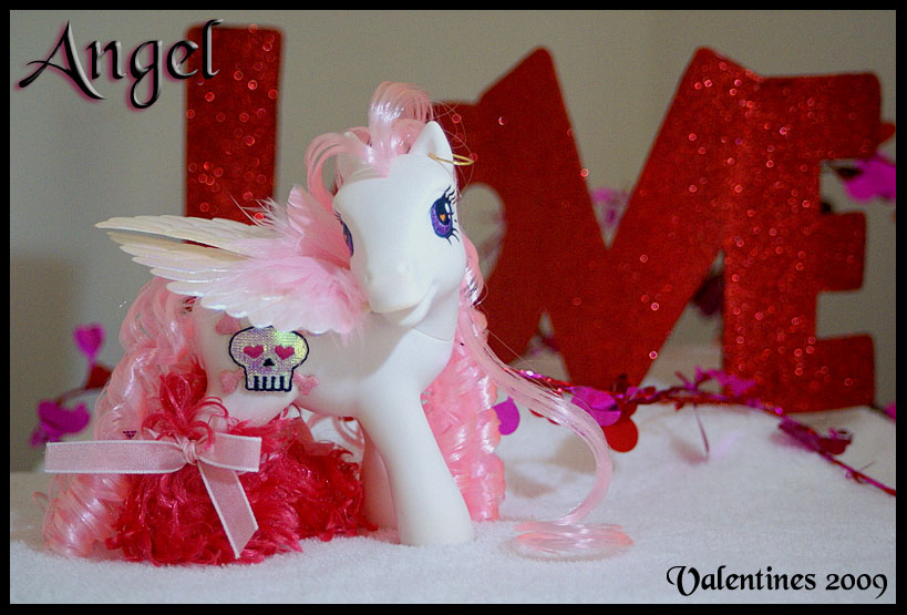 Angel- a Gothic V-Day Pony